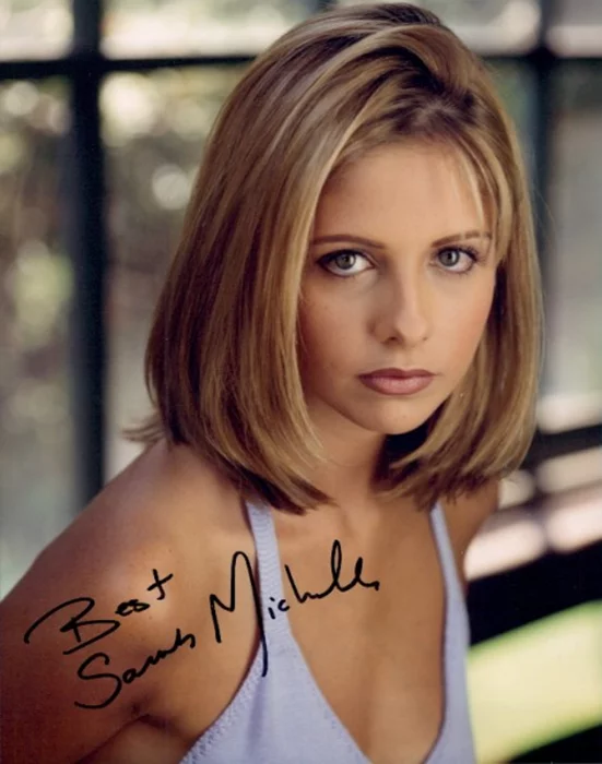 Sarah Michelle Gellar autograph
