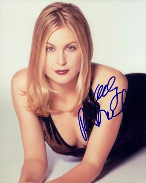 Kelly Rutherford autograph