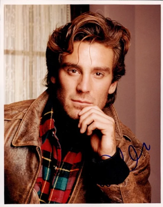 Michael T. Weiss autograph