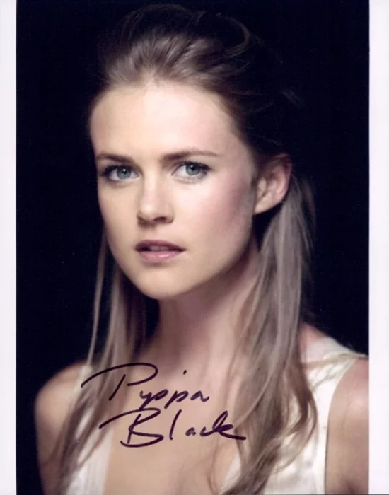 Pippa Black autograph