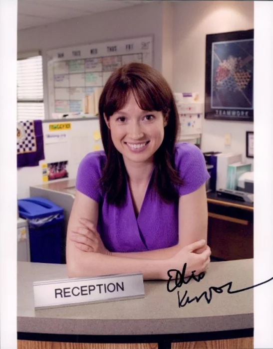 Ellie Kemper autograph