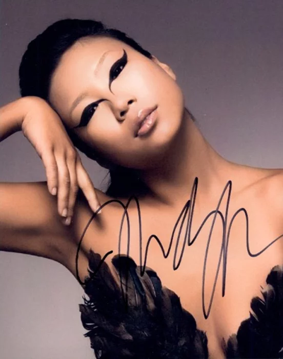 Hiromi Oshima autograph