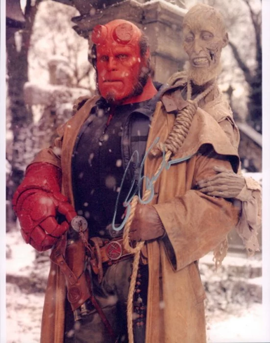 Ron Perlman autograph