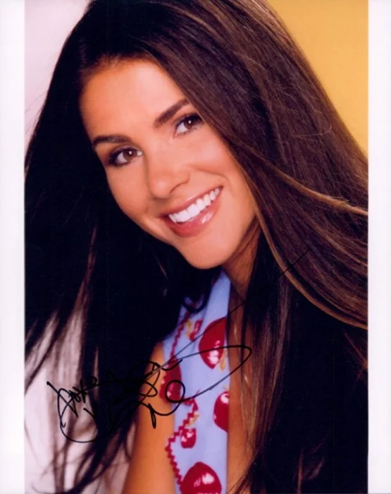 Alison Waite autograph