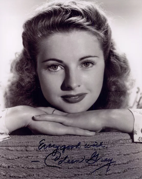 Coleen Gray autograph
