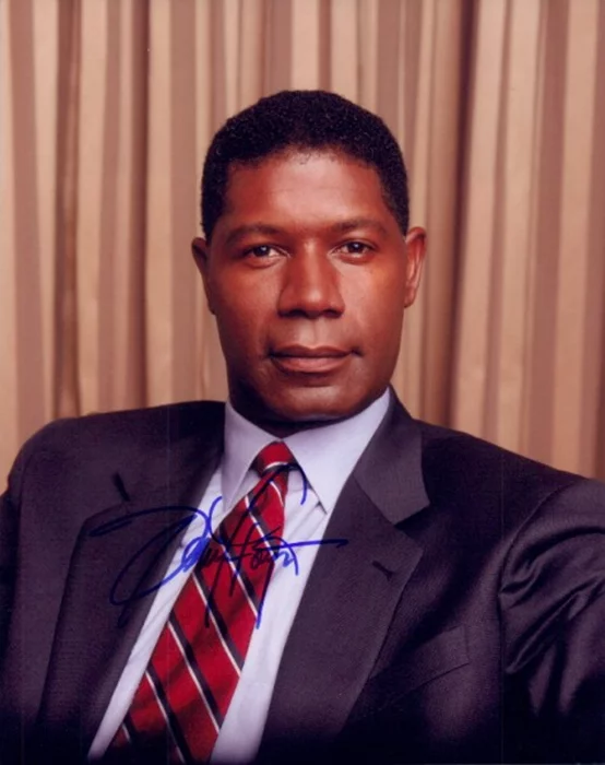 Dennis Haysbert autograph