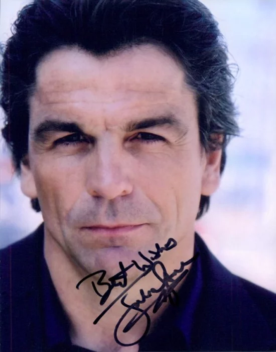 Julian Stone autograph