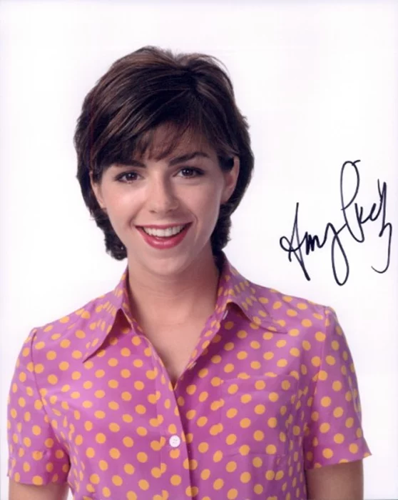 Amy Pietz autograph