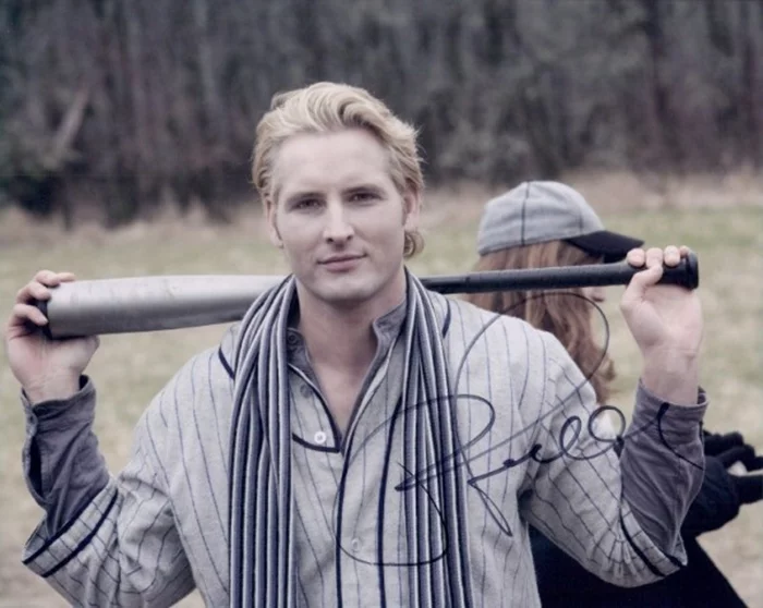Peter Facinelli autograph