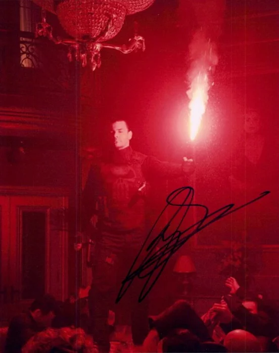Ray Stevenson autograph