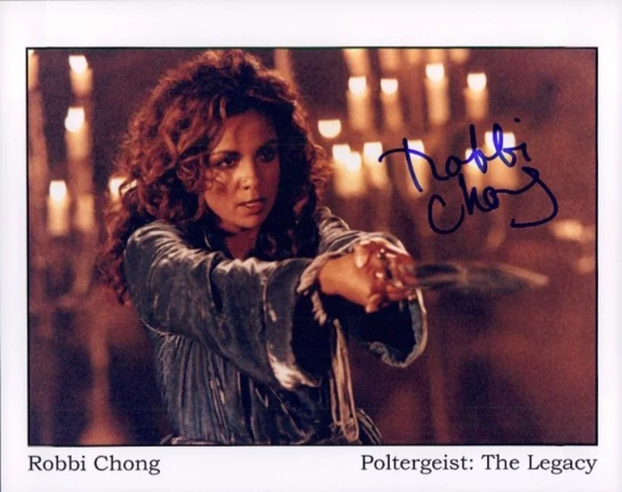 Robbi Chong autograph