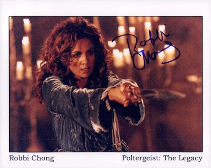 Robbi Chong autograph
