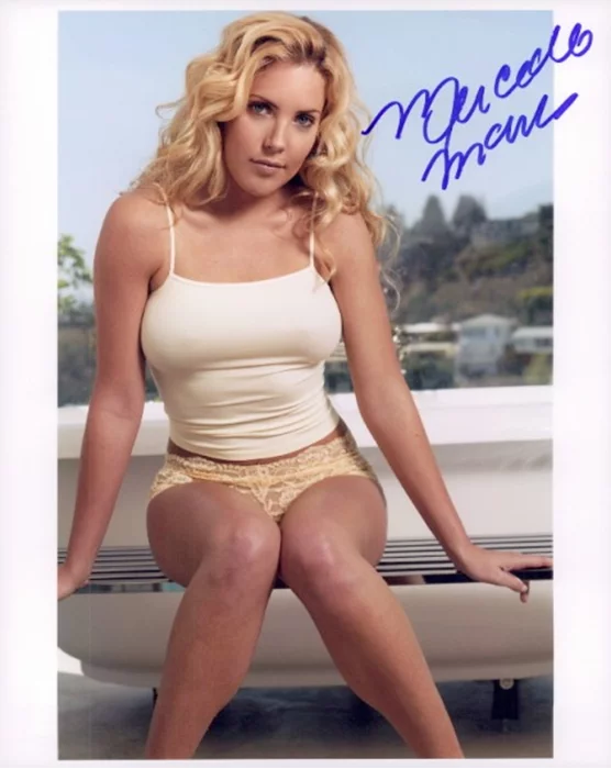 Mercedes McNab autograph