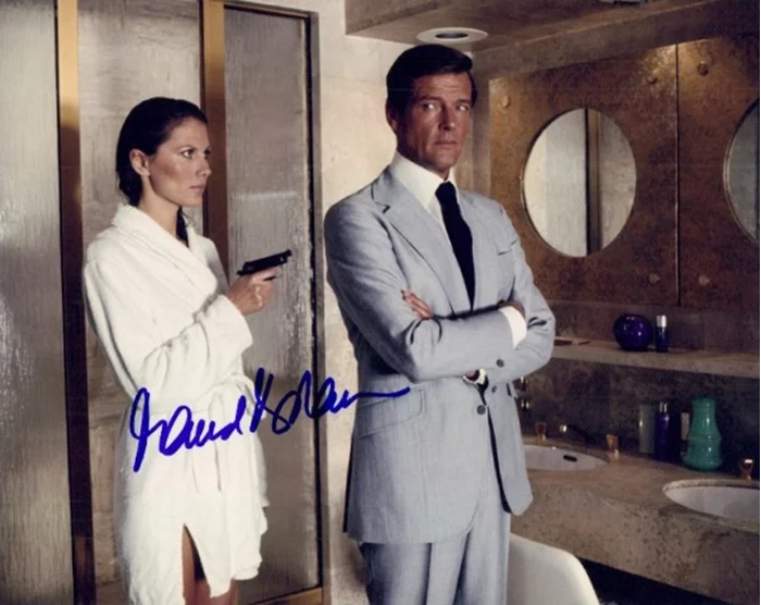 Maud Adams autograph