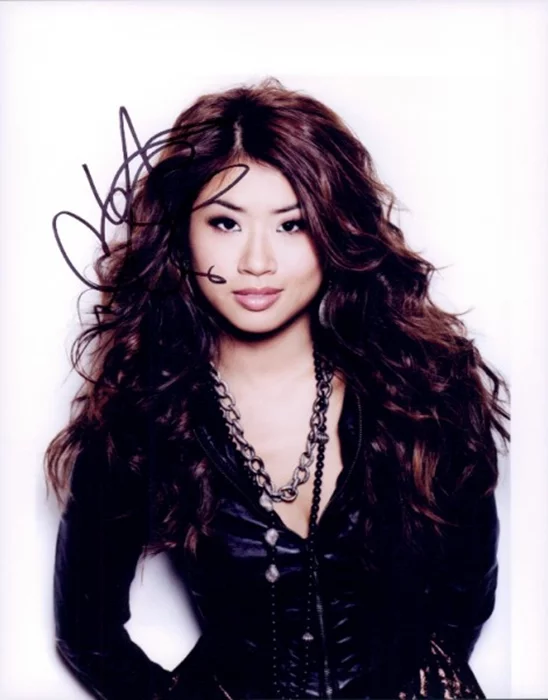 Yin Chang autograph