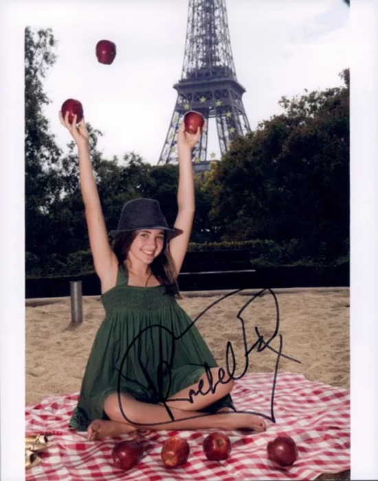 Rachel Fox autograph