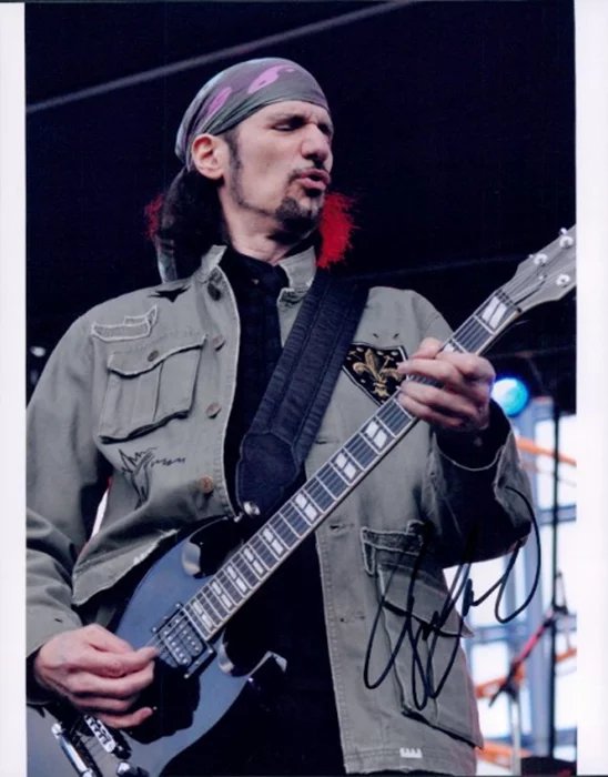 Bruce  Kulick autograph