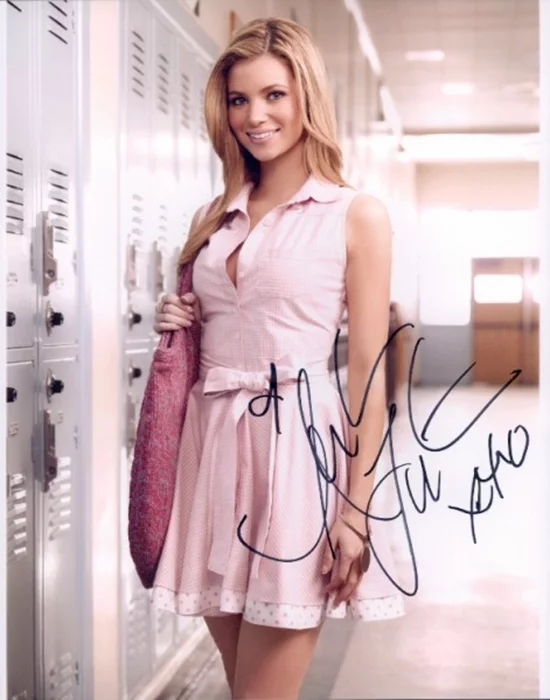 Amber Lancaster autograph