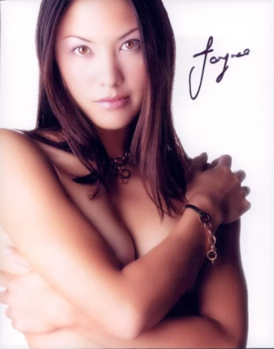 Jaymee Ong autograph