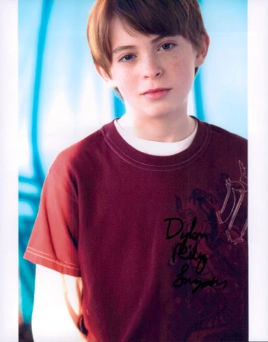  Dylan  Snyder autograph