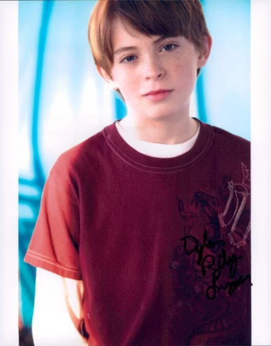  Dylan  Snyder autograph