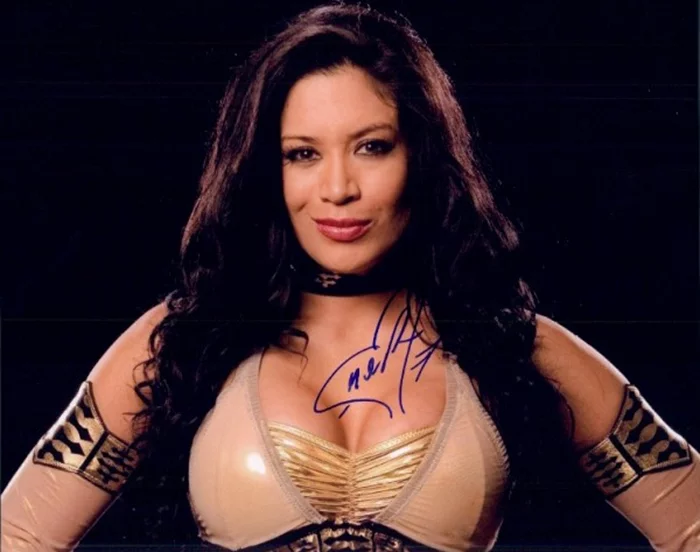 Melina autograph