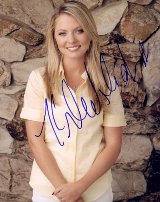 Kaitlin Doubleday autograph