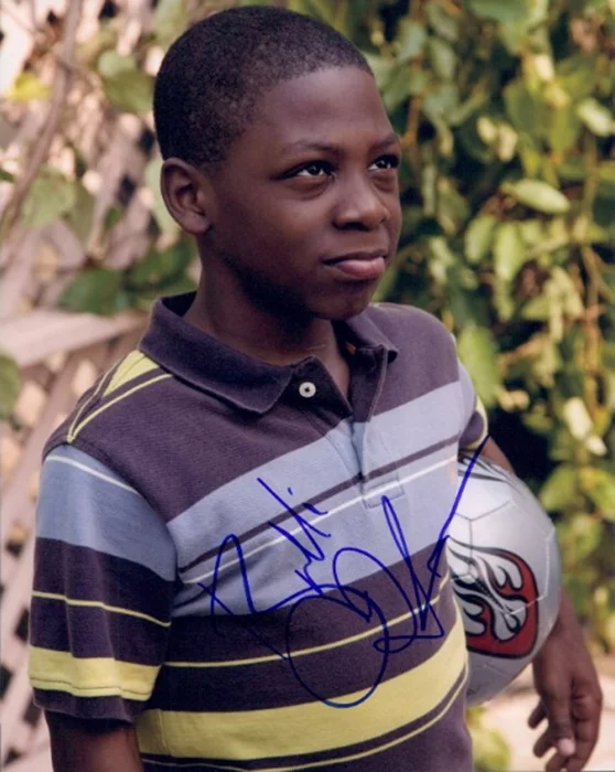Bobb'e J. Thompson autograph