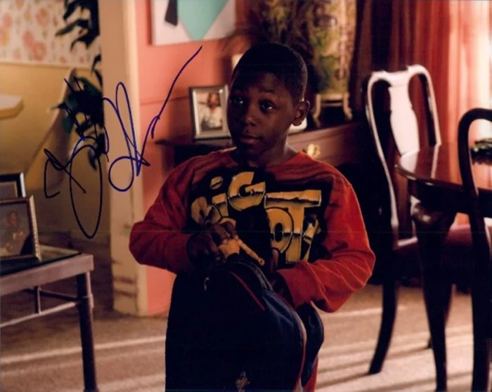 Bobb'e J. Thompson autograph