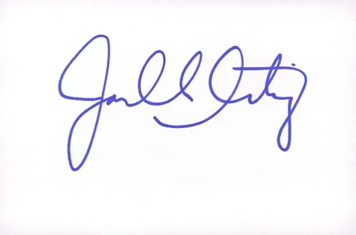 Janelle  Ortiz autograph