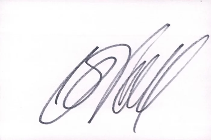 Clea DuVall autograph