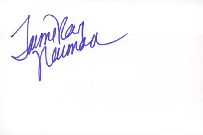 Jaime Ray Newman autograph