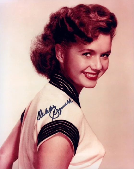 Debbie Reynolds autograph