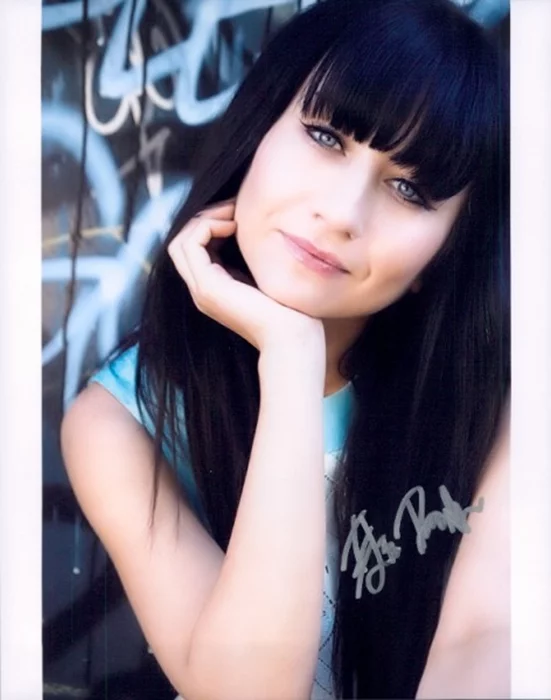 Elissa Dowling autograph