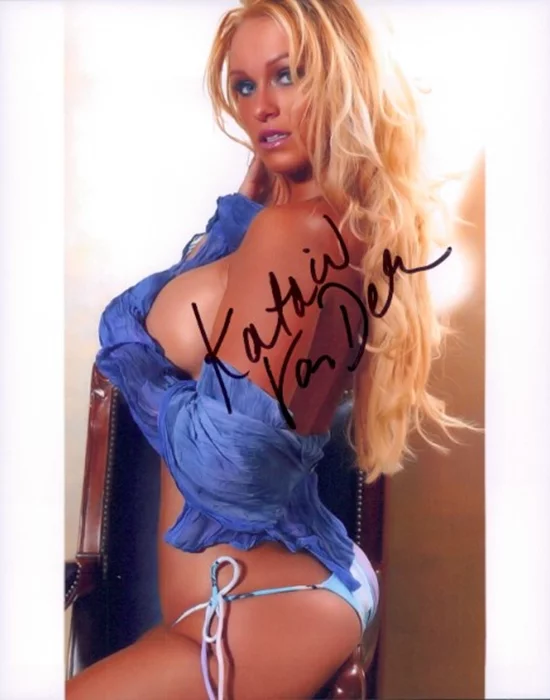Katarina Van Derham autograph