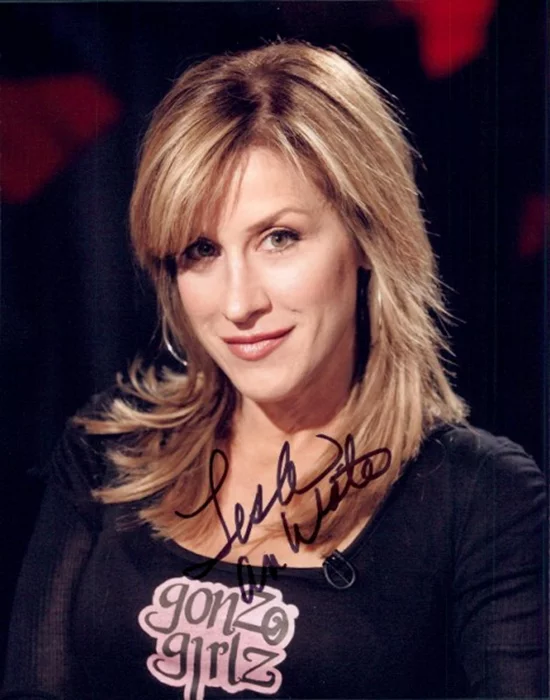 Lisa Ann Walter autograph
