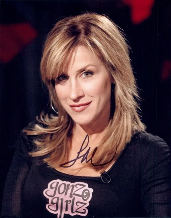 Lisa Ann Walter autograph