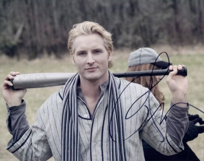 Peter Facinelli autograph