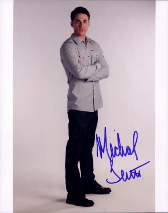 Michael Trevino autograph