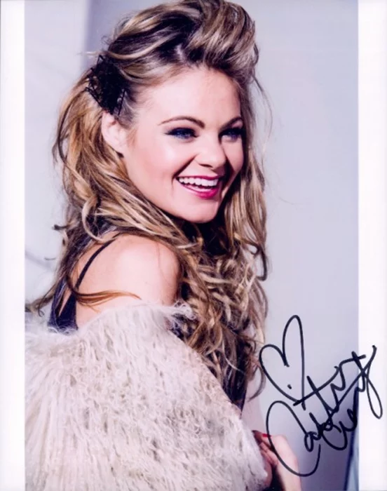 Caitlin Crosby autograph