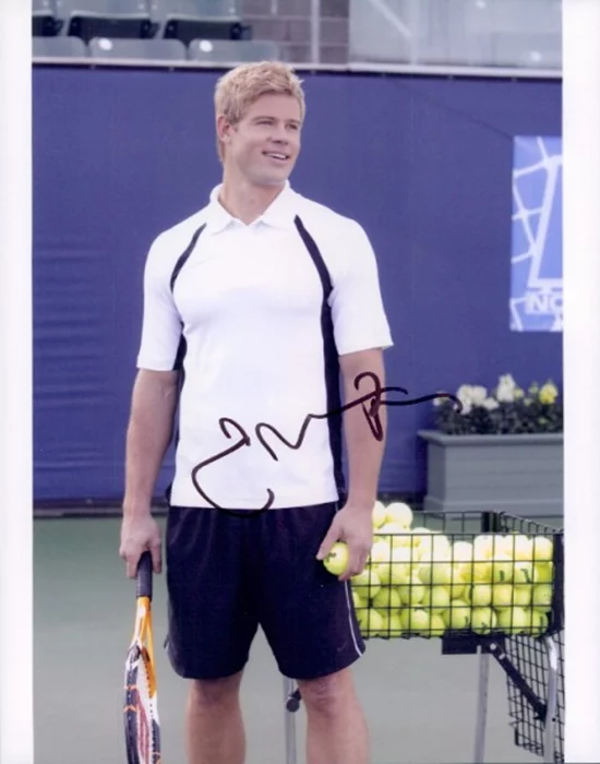 Trevor Donovan autograph
