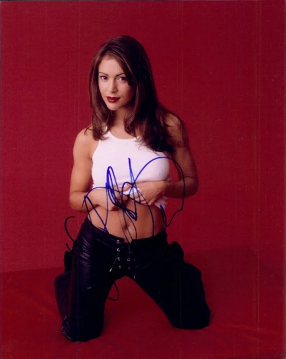Alyssa Milano autograph