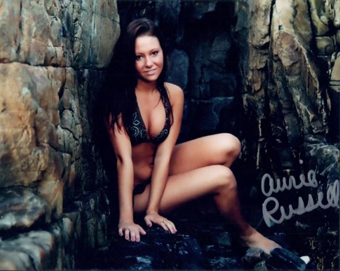 Avrie Russell autograph