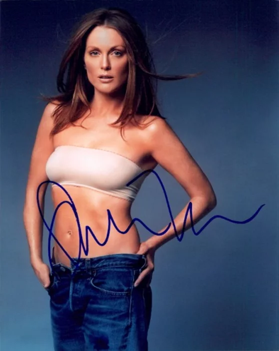 Julianne Moore autograph