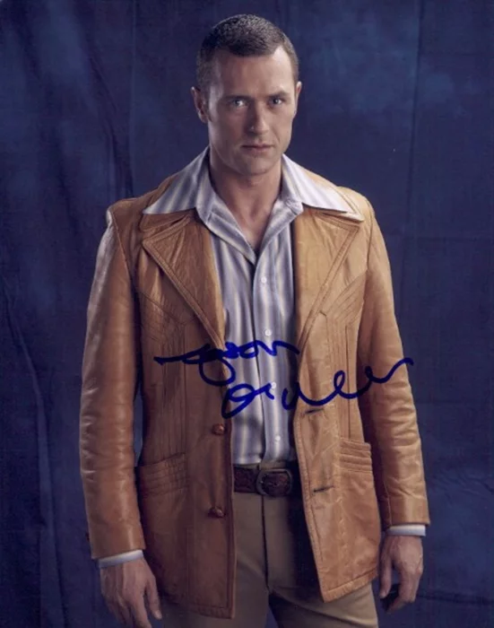 Jason O'Mara autograph