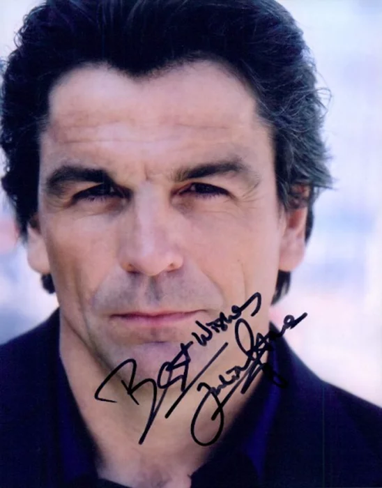 Julian Stone autograph