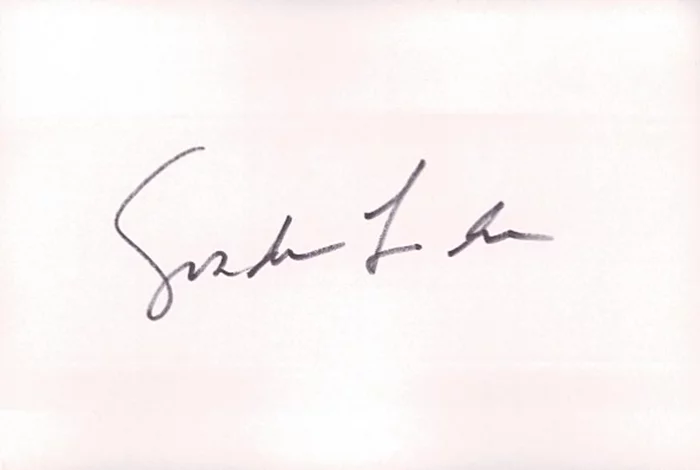 Sondra Locke autograph
