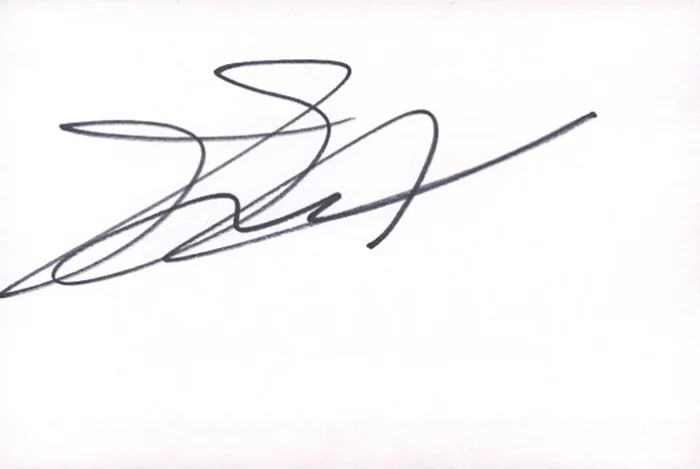 Xavier Samuel autograph