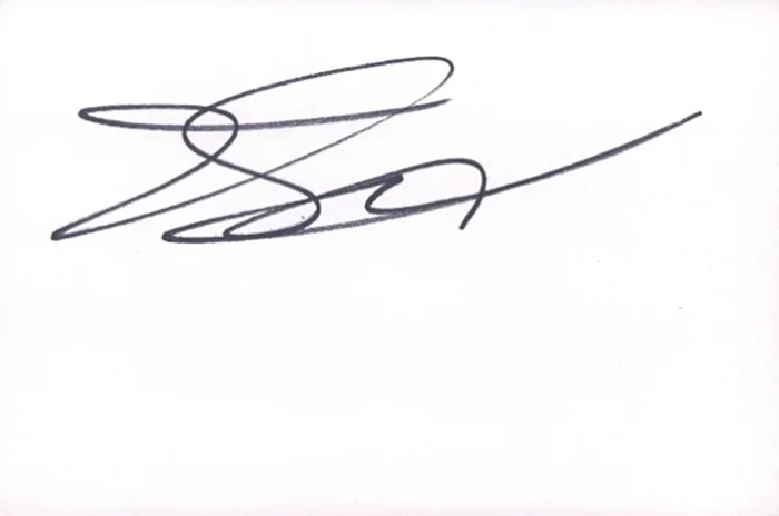 Xavier Samuel autograph