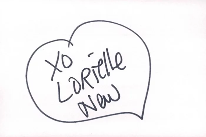 Lorielle New autograph
